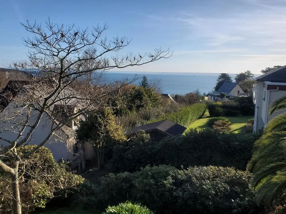 Bellevue Villa Crozon 0*,  France