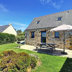 Hébergement de vacances Maison Crozon, 3 Pièces, 4 Personnes - Fr-1-370-59, Crozon